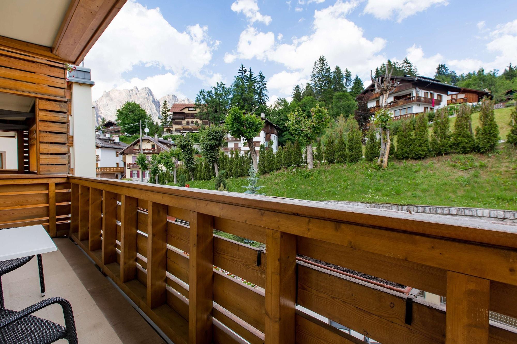 Radisson Residences Savoia Palace Cortina dʼAmpezzo Eksteriør billede