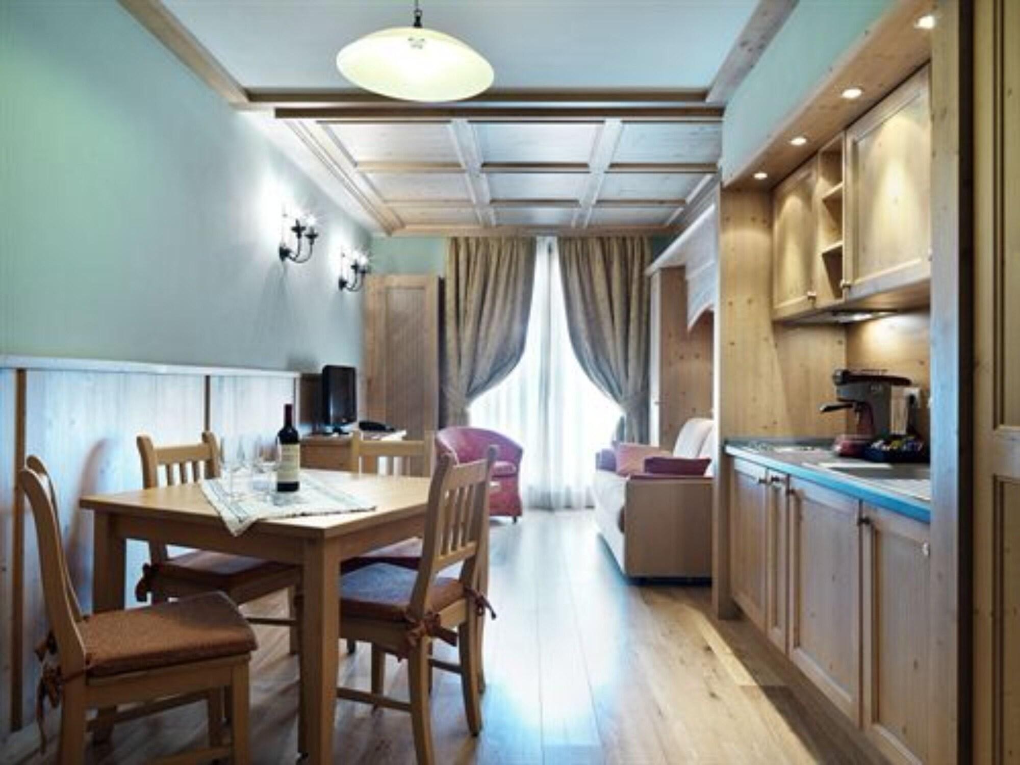 Radisson Residences Savoia Palace Cortina dʼAmpezzo Eksteriør billede