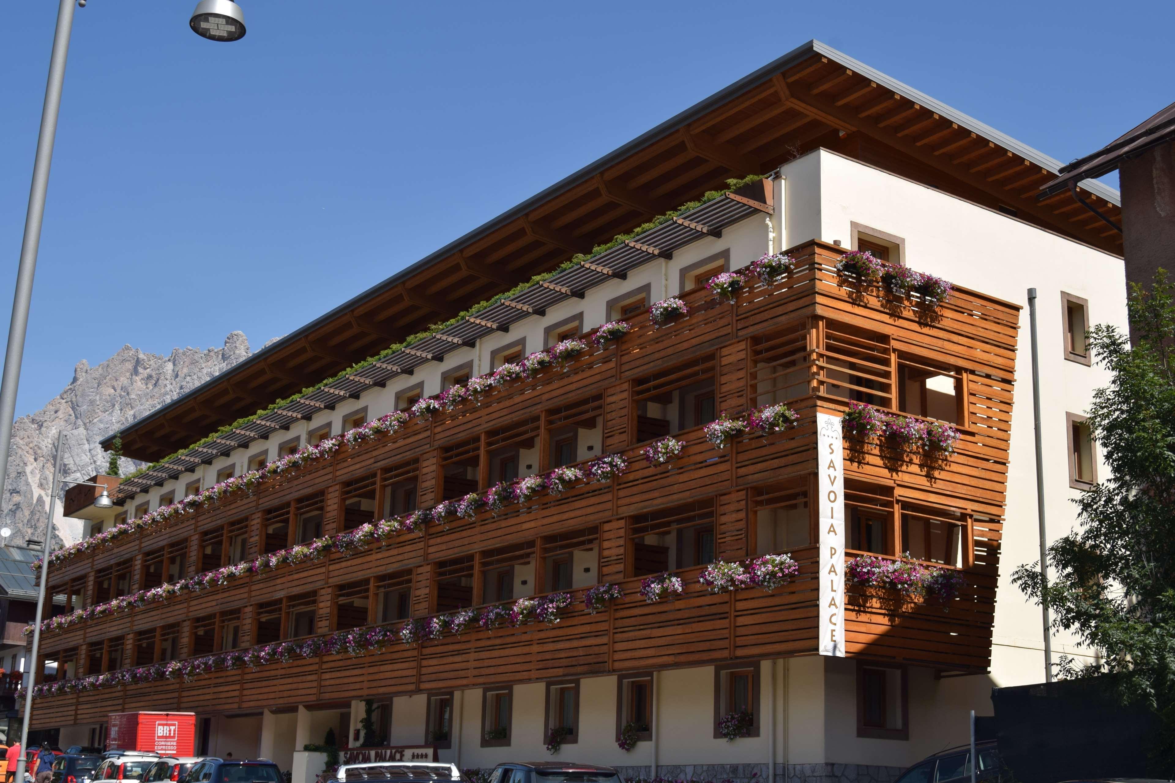 Radisson Residences Savoia Palace Cortina dʼAmpezzo Eksteriør billede