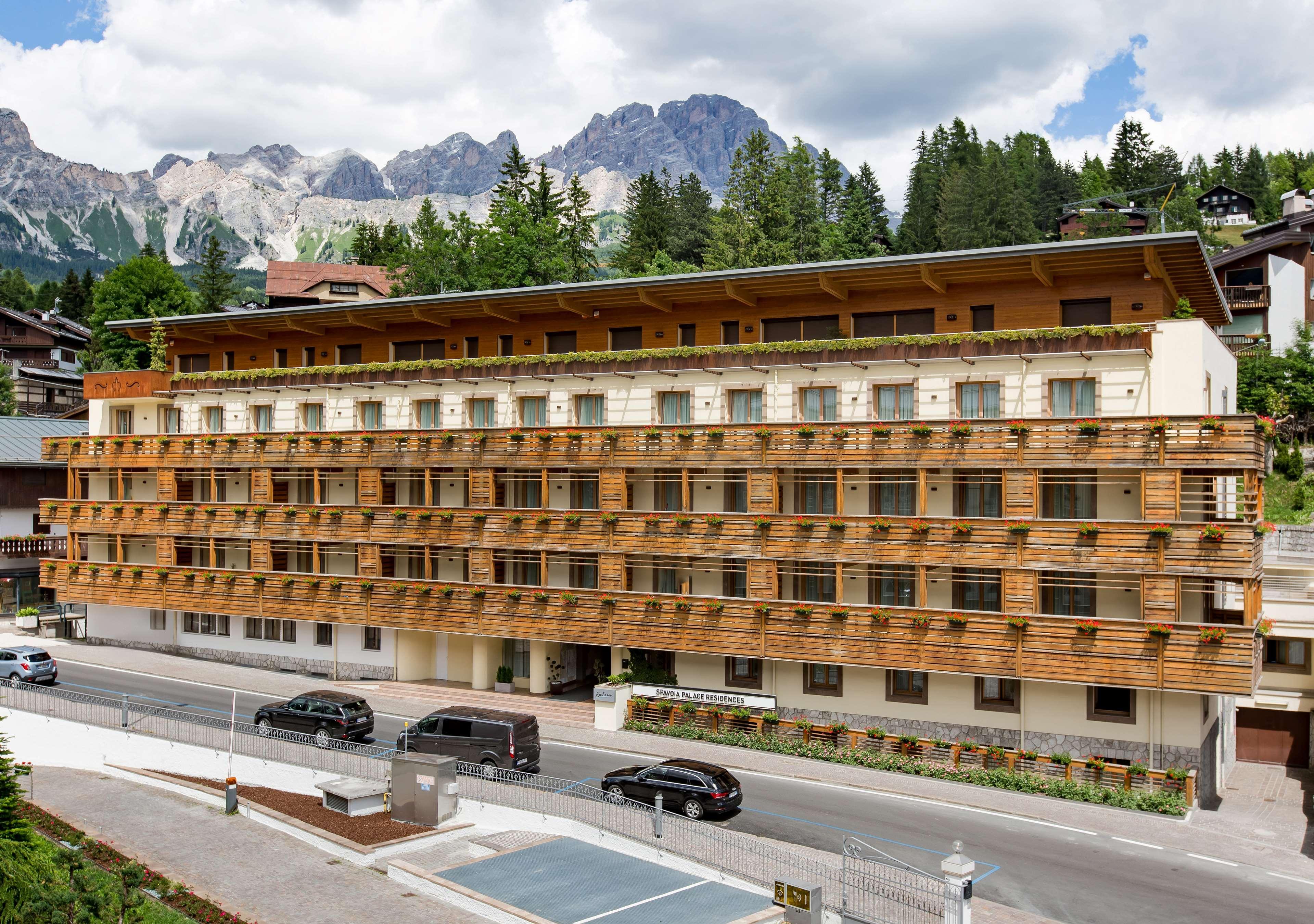 Radisson Residences Savoia Palace Cortina dʼAmpezzo Eksteriør billede